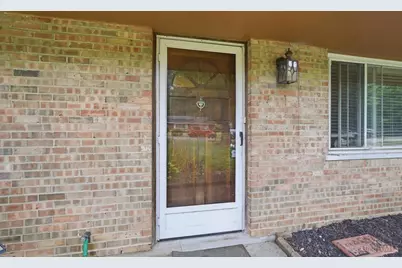 9602 Kosta Drive, Springfield Township, OH 45231 - Photo 10