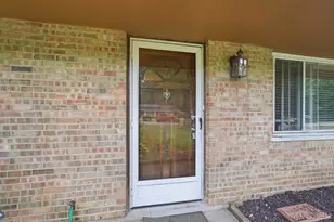 9602 Kosta Dr, Springfield Township, OH 45231 - Photo 10
