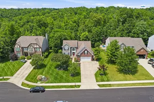 858 Trappers Xing, Miami Township, OH 45150 - Photo 2
