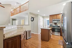 858 Trappers Xing, Miami Township, OH 45150 - Photo 10
