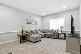 2716 Renaissance Blvd, Middletown, OH 45005 - Photo 38