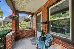 1063 Oak Ave, Wyoming, OH 45215 - Photo 2