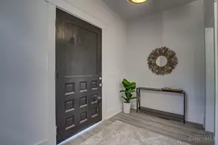 871 Hutchins Ave, Cincinnati, OH 45229 - Photo 4