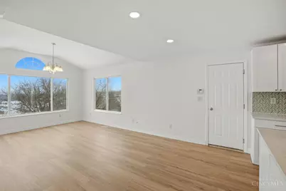 1102 Arbor Springs Drive, Hamilton, OH 45013 - Photo 8
