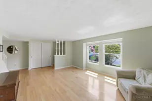 955 Woodlyn Dr N, Anderson Township, OH 45230 - Photo 4