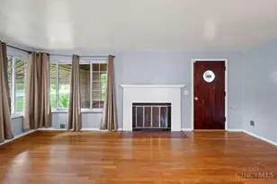 3044 Coral Park Dr, Cincinnati, OH 45211 - Photo 6