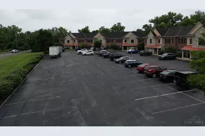 5078 Wooster Pike #200, Cincinnati, OH 45226 - Photo 14