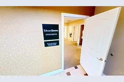 5078 Wooster Pike #200, Cincinnati, OH 45226 - Photo 10