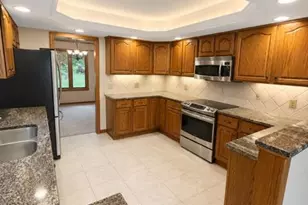 8782 Cottonwood Pl, Clearcreek Twp., OH 45066 - Photo 10