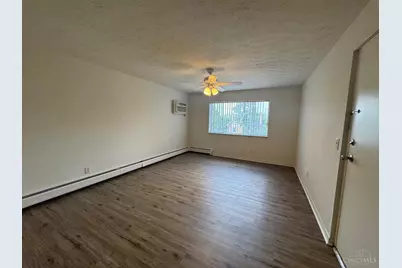 4438 Hamilton Avenue #5, Cincinnati, OH 45223 - Photo 2