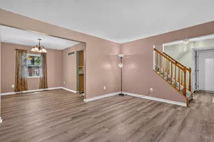 1121 Forest Run Dr, Union Township, OH 45103 - Photo 6