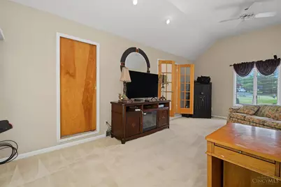 7229 W Hartford Court, West Chester, OH 45069 - Photo 10