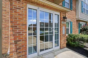 8753 Carrousel Park Cir, Colerain Township, OH 45251 - Photo 6