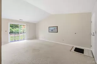 8753 Carrousel Park Cir, Colerain Township, OH 45251 - Photo 12