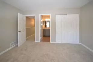 10555 Montgomery Rd, Montgomery, OH 45242 - Photo 8