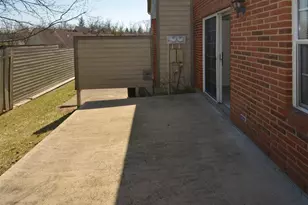 10555 Montgomery Rd, Montgomery, OH 45242 - Photo 14