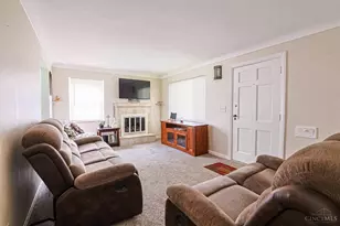 7224 Bernard Ave, Cincinnati, OH 45231 - Photo 12