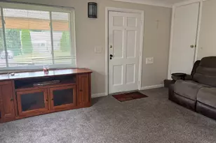 7224 Bernard Ave, Cincinnati, OH 45231 - Photo 6