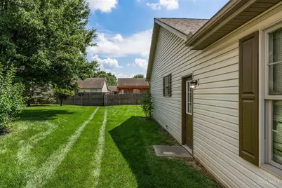 1004 Country Oaks Lane, Wilmington, OH 45177 - Photo 2