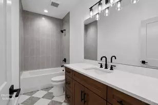 261 Strader Ave, Cincinnati, OH 45226 - Photo 24