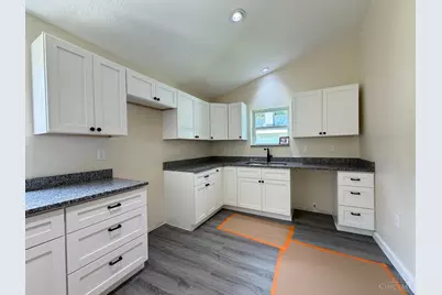 12848 US 50, Paint Township, OH 45123 - Photo 16