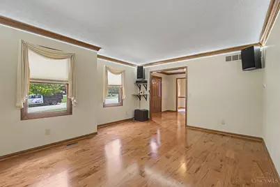8295 Beckett Station Drive, West Chester, OH 45069 - Photo 8