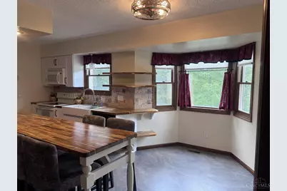 8295 Beckett Station Drive, West Chester, OH 45069 - Photo 2