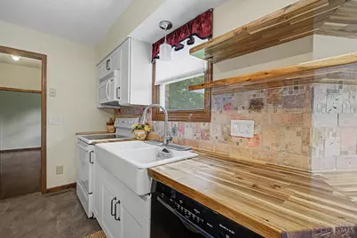8295 Beckett Station Drive, West Chester, OH 45069 - Photo 14