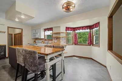 8295 Beckett Station Drive, West Chester, OH 45069 - Photo 12
