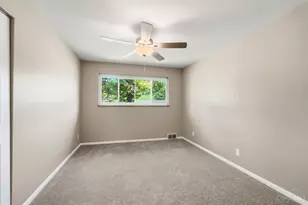 8844 Mockingbird Ln, Springfield Township, OH 45231 - Photo 24