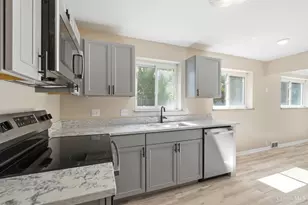 8844 Mockingbird Ln, Springfield Township, OH 45231 - Photo 10