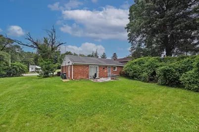 821 W Galbraith Road, Springfield Township, OH 45231 - Photo 26