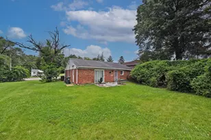 821 W Galbraith Rd, Springfield Township, OH 45231 - Photo 26