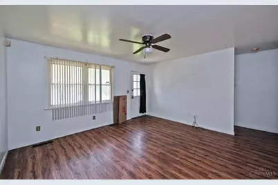 821 W Galbraith Road, Springfield Township, OH 45231 - Photo 4