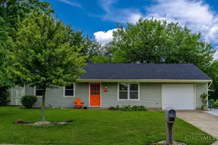 110 Melanee Ln, Oxford, OH 45056 - Photo 2