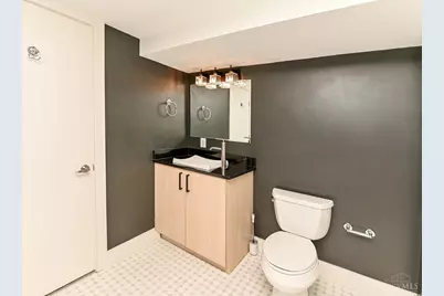 15 W Fourth Street #103, Cincinnati, OH 45202 - Photo 36