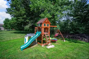 806 Canute Ct, Hamilton Township, OH 45039 - Photo 14