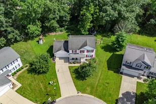 806 Canute Ct, Hamilton Township, OH 45039 - Photo 2