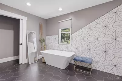 4607 Erie Avenue, Cincinnati, OH 45227 - Photo 38