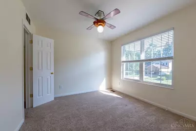 224 Wyndham Drive, Hamilton Township, OH 45039 - Photo 20