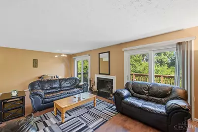 26 Twin Lakes Drive, Fairfield, OH 45014 - Photo 4