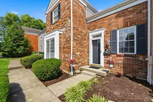 26 Twin Lakes Dr, Fairfield, OH 45014 - Photo 2