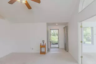 401 St Andrews Cir, Miami Township, OH 45150 - Photo 10