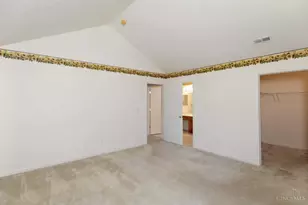 401 St Andrews Cir, Miami Township, OH 45150 - Photo 14