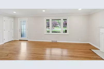 10250 Kerrianna Drive, Montgomery, OH 45242 - Photo 8