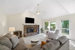 8730 Apple Blossom Ln, West Chester, OH 45069 - Photo 6