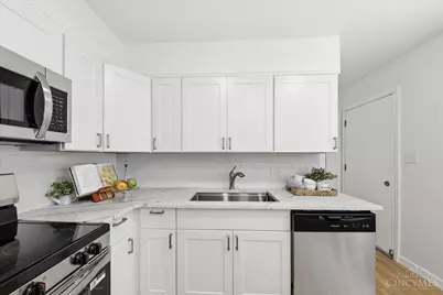 519 Norway Avenue, Cincinnati, OH 45229 - Photo 12