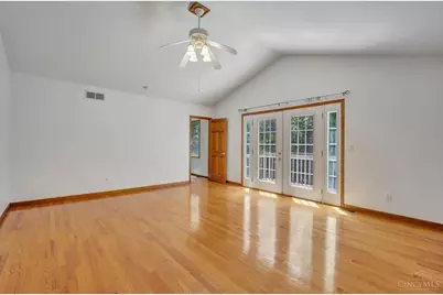 887 Oxford Middletown Road, Milford Township, OH 45013 - Photo 24