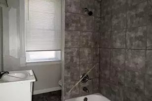 2478 Paris St, Cincinnati, OH 45219 - Photo 14