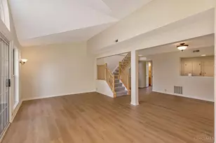 11709 Bedivere Ct, Sharonville, OH 45241 - Photo 8